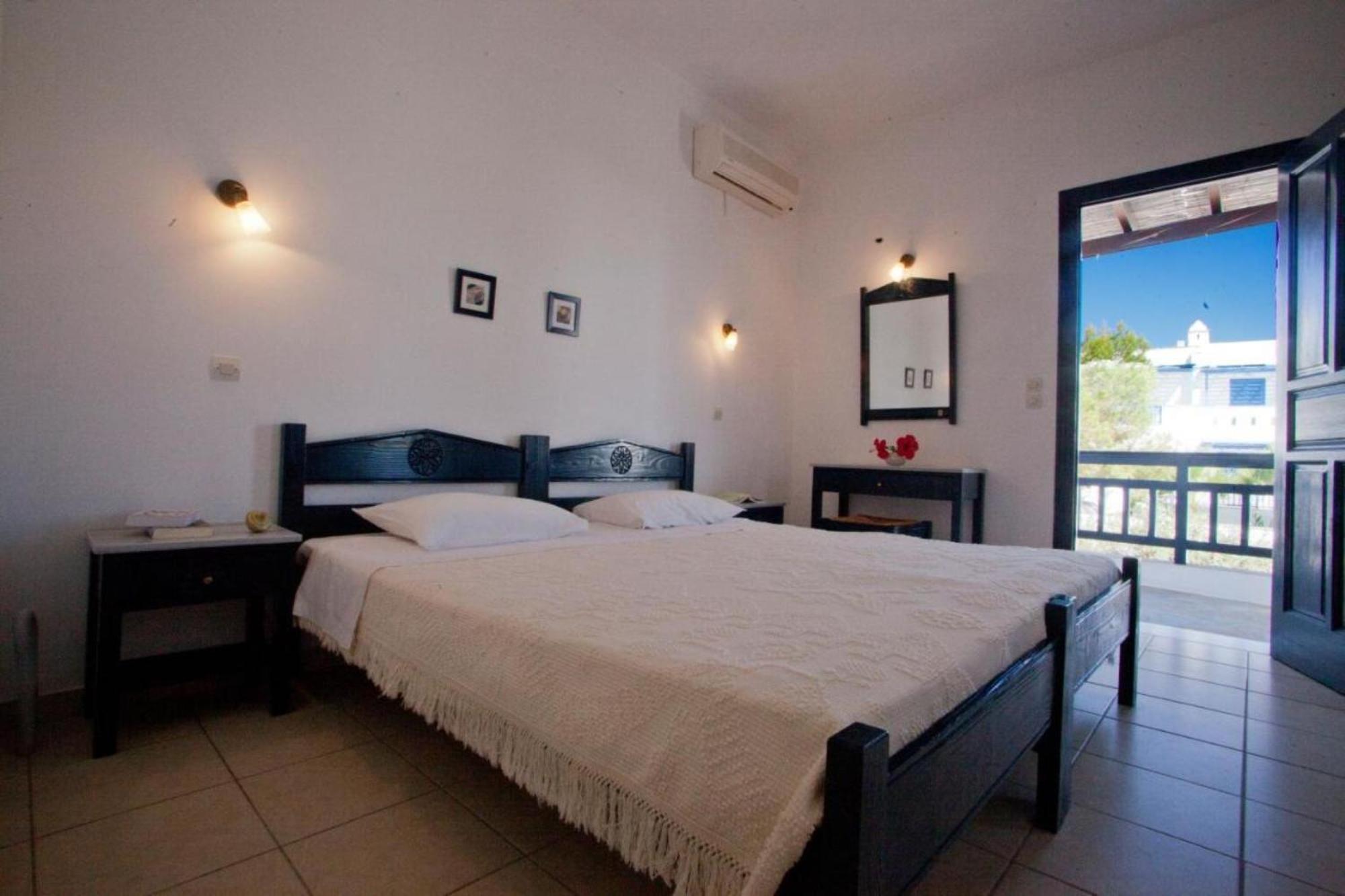 Elisso'S Philoxenia Aparthotel อาโยส โพรโกปิออส ภายนอก รูปภาพ